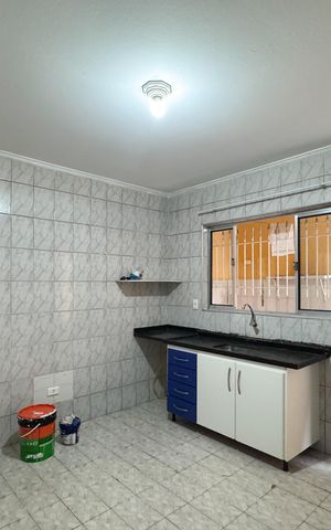 Casa à venda com 350m², 4 quartos e 2 vagas Casa à venda com 350m², 4 quartos e 2 vagasCozinha - Casa 2