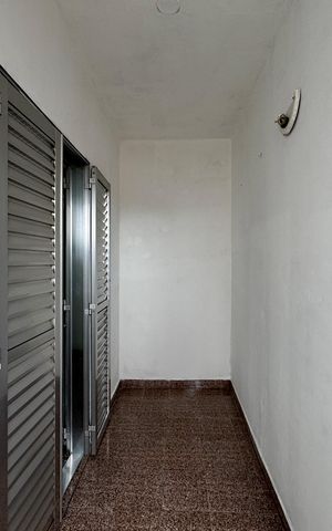 Casa à venda com 350m², 4 quartos e 2 vagas Casa à venda com 350m², 4 quartos e 2 vagasSacada - casa 2