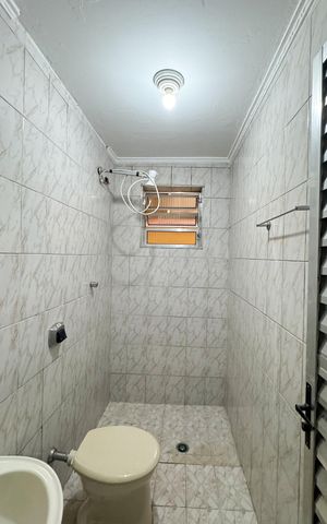 Casa à venda com 350m², 4 quartos e 2 vagas Casa à venda com 350m², 4 quartos e 2 vagasBanheiro 1 - Casa 2