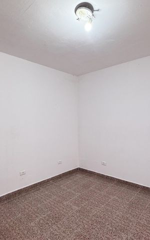 Casa à venda com 350m², 4 quartos e 2 vagas Casa à venda com 350m², 4 quartos e 2 vagasQuarto 2 - Casa 2