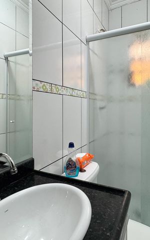 Casa à venda com 350m², 4 quartos e 2 vagas Casa à venda com 350m², 4 quartos e 2 vagasBanheiro 1 - Casa 1