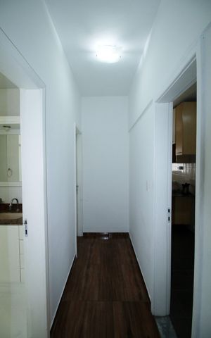 Apartamento à venda com 85m², 2 quartos e 1 vagaSala - Corredor