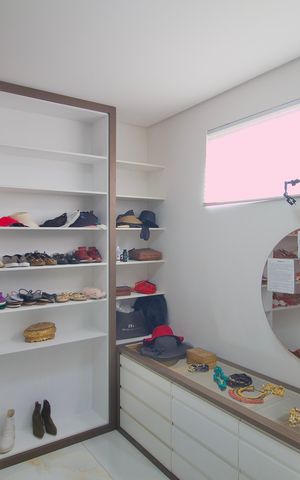 Apartamento para alugar com 320m², 4 quartos e 2 vagasCloset da Suite 1