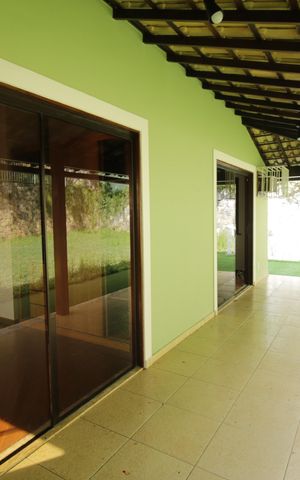 Casa de condomínio para alugar com 700m², 3 quartos e 2 vagasVaranda do quarto 1 e 2 