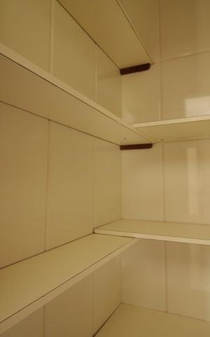 Casa de condomínio para alugar com 700m², 3 quartos e 2 vagasDespensa