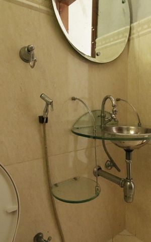 Casa de condomínio para alugar com 700m², 3 quartos e 2 vagasLavabo