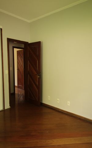 Casa de condomínio para alugar com 700m², 3 quartos e 2 vagasQuarto 2