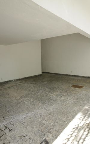 Casa de condomínio para alugar com 700m², 3 quartos e 2 vagasGaragem