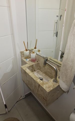 Casa à venda com 660m², 3 quartos e 9 vagasLavabo