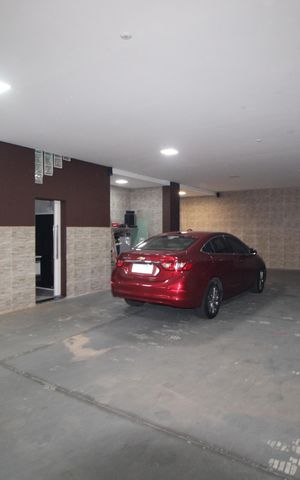 Casa à venda com 660m², 3 quartos e 9 vagasGaragem