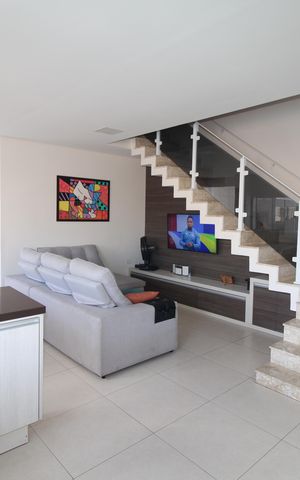 Casa à venda com 660m², 3 quartos e 9 vagasSala / Cozinha