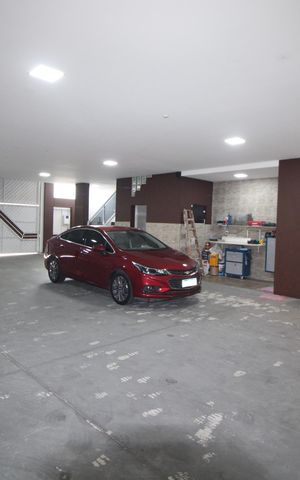 Casa à venda com 660m², 3 quartos e 9 vagasGaragem