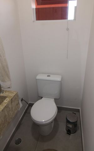 Casa à venda com 660m², 3 quartos e 9 vagasLavabo