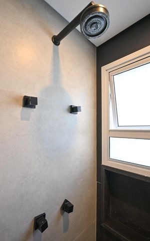 Apartamento à venda com 58m², 2 quartos e 2 vagasBanheiro