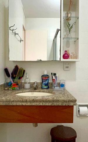 Apartamento à venda com 60m², 2 quartos e sem vaga Apartamento à venda com 60m², 2 quartos e sem vagaBanheiro