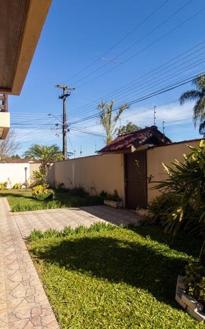 Casa para alugar com 350m², 4 quartos e 5 vagas Casa para alugar com 350m², 4 quartos e 5 vagasÁrea externa
