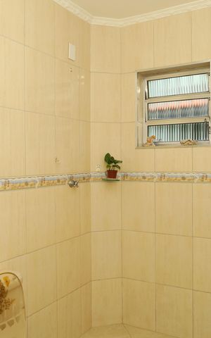 Casa à venda com 600m², 5 quartos e 3 vagasBanheiro 3