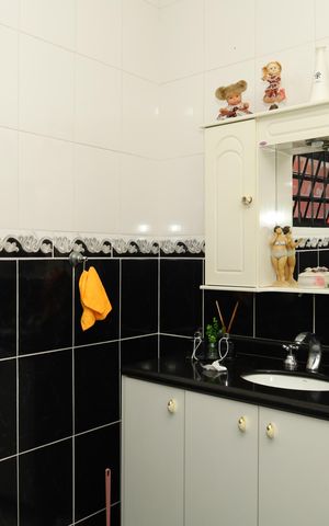 Casa à venda com 600m², 5 quartos e 3 vagasBanheiro 1 - Suíte