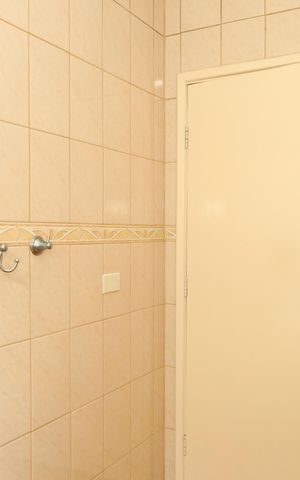 Casa à venda com 600m², 5 quartos e 3 vagasBanheiro 2