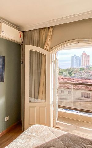 Casa à venda com 249m², 3 quartos e 8 vagas Casa à venda com 249m², 3 quartos e 8 vagasSuite