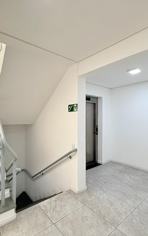 Apartamento à venda com 47m², 1 quarto e 2 vagasHall Apartamento 