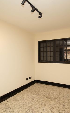 Casa para alugar com 120m², 2 quartos e 1 vaga Casa para alugar com 120m², 2 quartos e 1 vagaSala