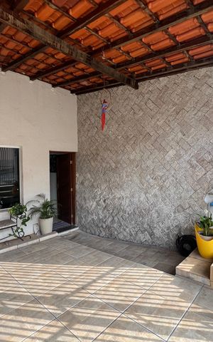 Casa à venda com 90m², 2 quartos e 1 vaga Casa à venda com 90m², 2 quartos e 1 vagaGaragem