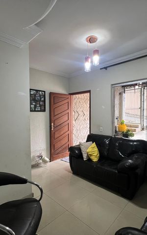 Casa à venda com 90m², 2 quartos e 1 vaga Casa à venda com 90m², 2 quartos e 1 vagaSala