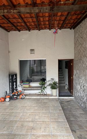 Casa à venda com 90m², 2 quartos e 1 vaga Casa à venda com 90m², 2 quartos e 1 vagaGaragem