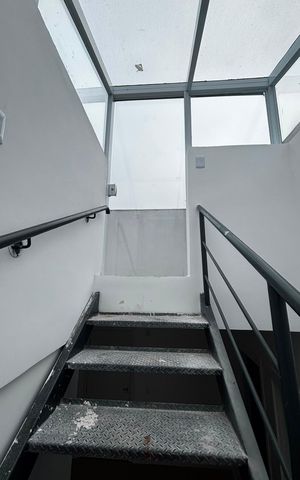 Apartamento à venda com 77m², 1 quarto e sem vaga Apartamento à venda com 77m², 1 quarto e sem vagaÁrea externa
