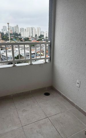 Apartamento à venda com 77m², 1 quarto e sem vaga Apartamento à venda com 77m², 1 quarto e sem vagaVaranda