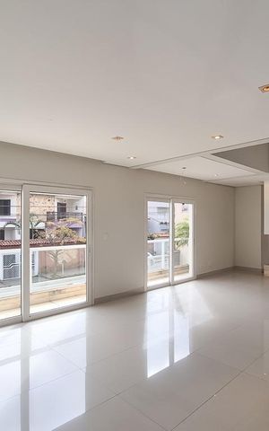 Casa para alugar com 360m², 3 quartos e 6 vagas Casa para alugar com 360m², 3 quartos e 6 vagasSala