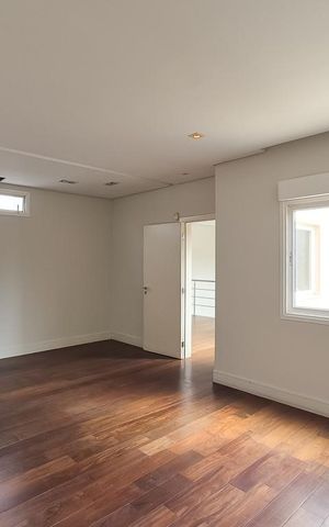 Casa para alugar com 360m², 3 quartos e 6 vagas Casa para alugar com 360m², 3 quartos e 6 vagasSuíte 3
