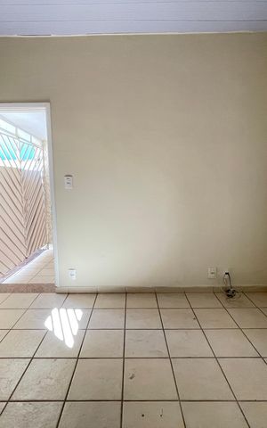 Casa à venda com 255m², 2 quartos e 2 vagas