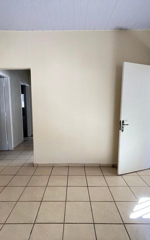 Casa à venda com 255m², 2 quartos e 2 vagas