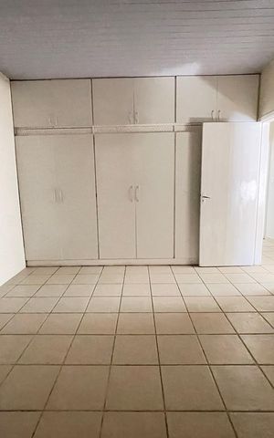 Casa à venda com 255m², 2 quartos e 2 vagas