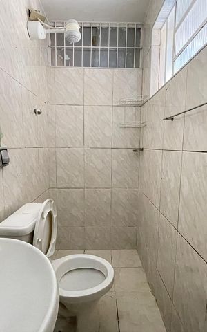 Casa à venda com 255m², 2 quartos e 2 vagas