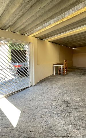 Casa à venda com 255m², 2 quartos e 2 vagas
