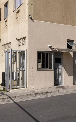 Apartamento à venda com 75m², 2 quartos e 1 vagaFachada e portaria