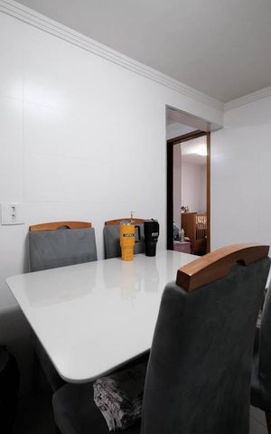 Apartamento à venda com 48m², 2 quartos e 1 vagaCozinha e Área de Serviço