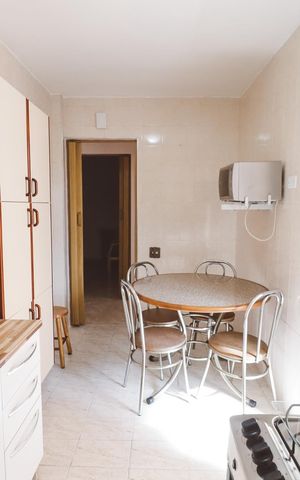 Apartamento à venda com 60m², 2 quartos e 1 vaga Apartamento à venda com 60m², 2 quartos e 1 vagaCozinha