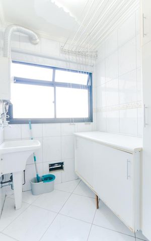 Apartamento à venda com 64m², 3 quartos e 1 vagaÁrea de Serviço