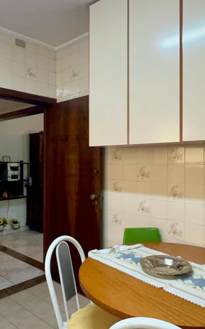 Casa para alugar com 192m², 3 quartos e 2 vagas Casa para alugar com 192m², 3 quartos e 2 vagasCozinha