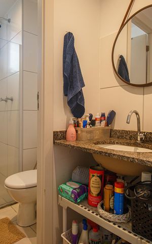Apartamento à venda com 44m², 2 quartos e sem vaga Apartamento à venda com 44m², 2 quartos e sem vagaBanheiro