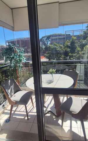 Apartamento à venda com 84m², 1 quarto e 2 vagas Apartamento à venda com 84m², 1 quarto e 2 vagasVaranda