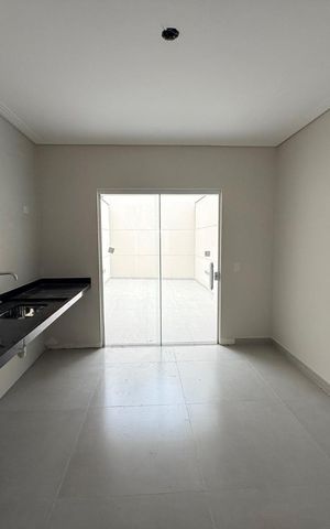 Casa à venda com 135m², 3 quartos e 2 vagas