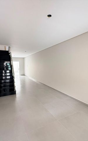 Casa à venda com 135m², 3 quartos e 2 vagas