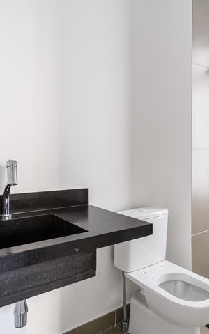 Apartamento à venda com 80m², 2 quartos e 1 vaga Apartamento à venda com 80m², 2 quartos e 1 vagaBanheiro da Suíte 2