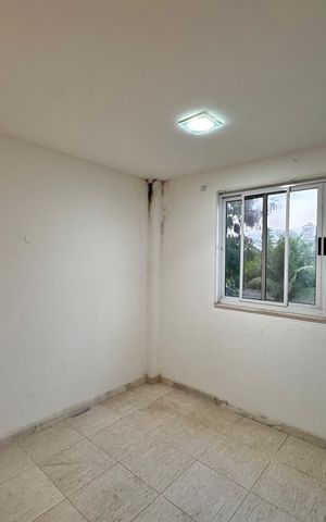 Casa de condomínio para alugar com 420m², 4 quartos e 2 vagas Casa de condomínio para alugar com 420m², 4 quartos e 2 vagasQuarto
