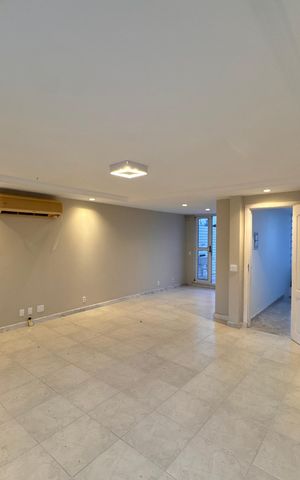 Casa de condomínio para alugar com 420m², 4 quartos e 2 vagas Casa de condomínio para alugar com 420m², 4 quartos e 2 vagasSalão